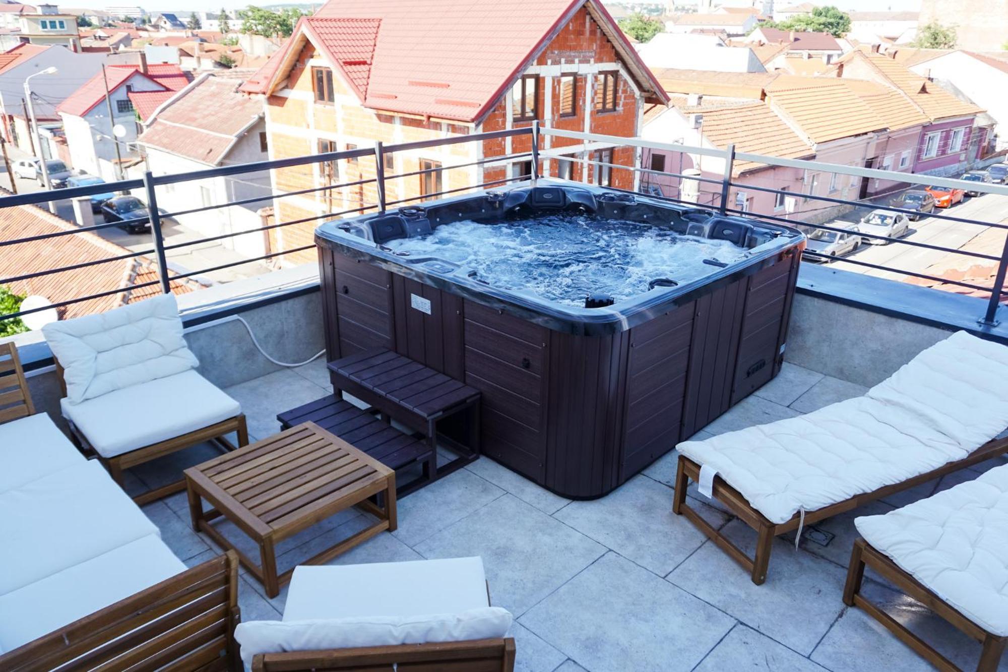 Hotel Fantazia Oradea Exteriér fotografie